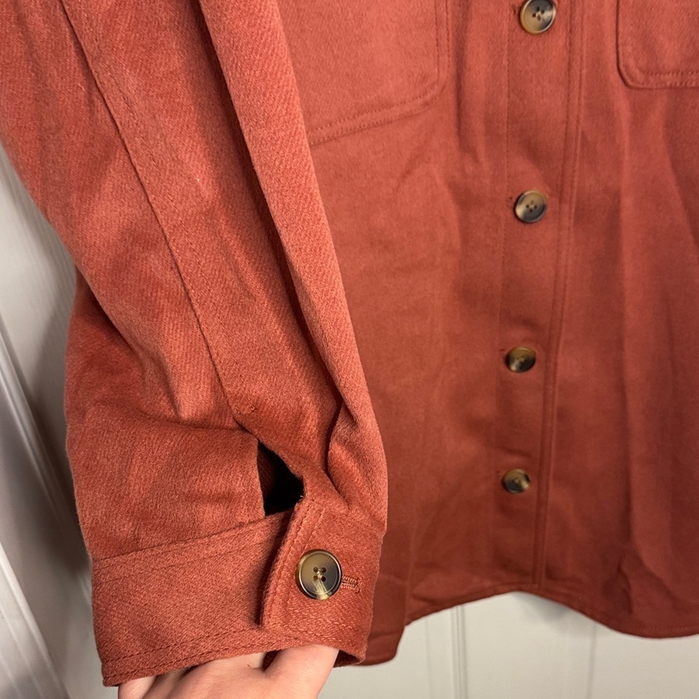 NWT Old Navy Women's Rust Colored Shacket with Pockets - Picture 6 of 8